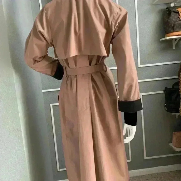 London Fog - Picture 11 of 13